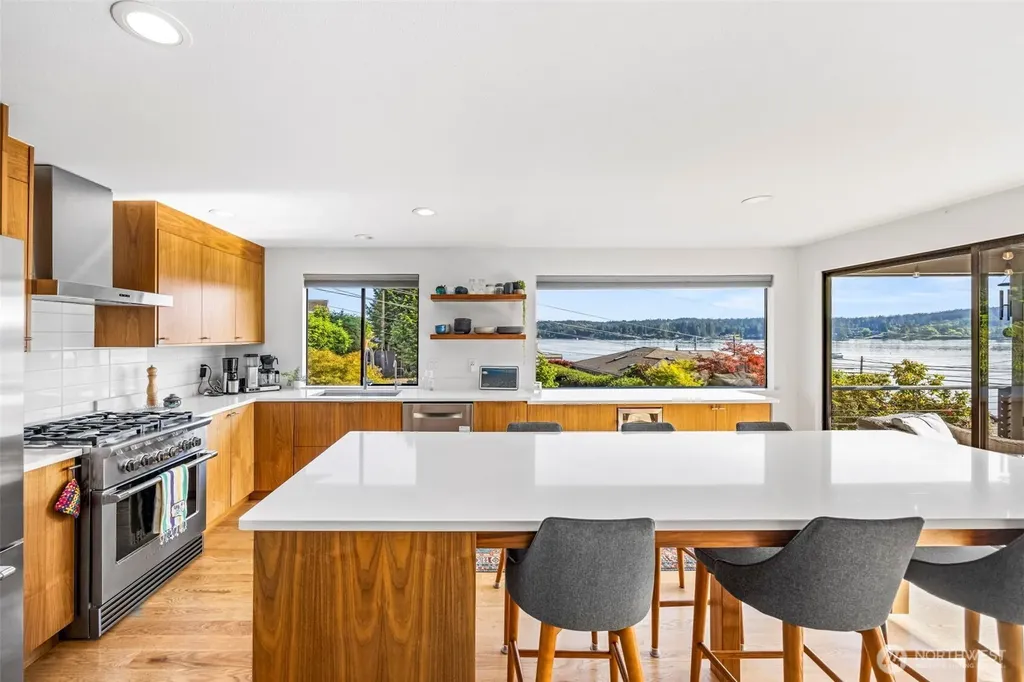 1002 NE Holm Court Poulsbo WA 98370