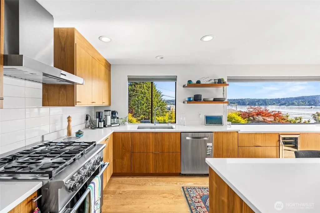 1002 NE Holm Court Poulsbo WA 98370