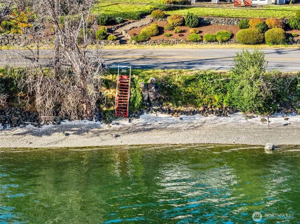 1002 NE Holm Court Poulsbo WA 98370