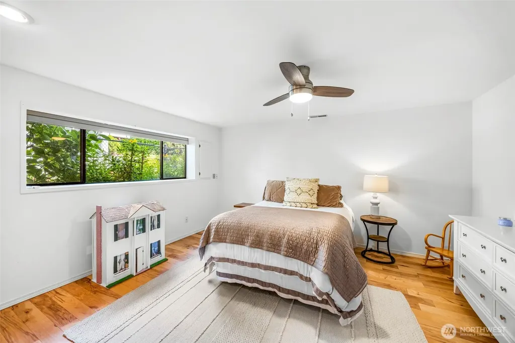 1002 NE Holm Court Poulsbo WA 98370