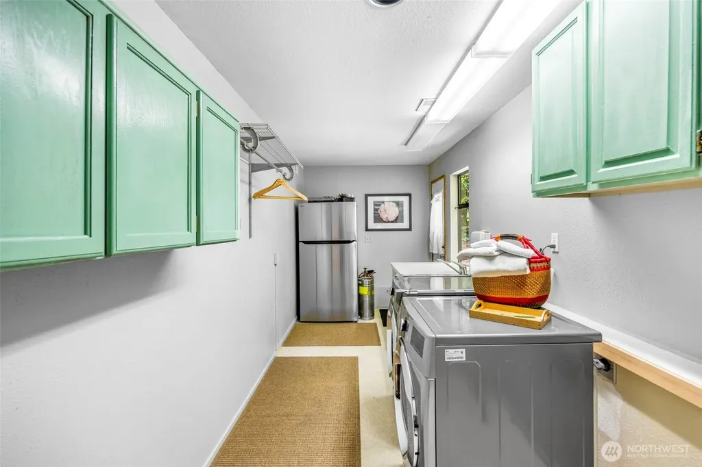 1002 NE Holm Court Poulsbo WA 98370