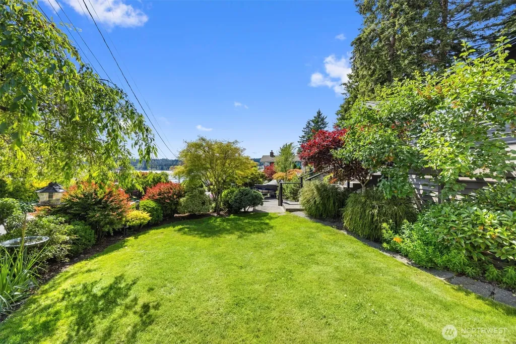 1002 NE Holm Court Poulsbo WA 98370
