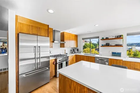 1002 NE Holm Court Poulsbo WA 98370