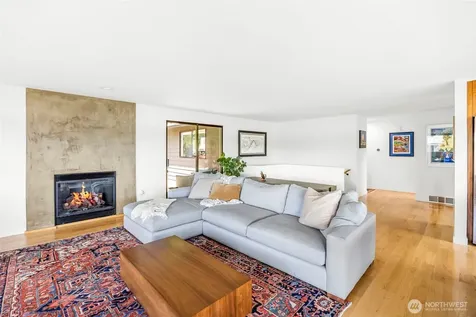 1002 NE Holm Court Poulsbo WA 98370