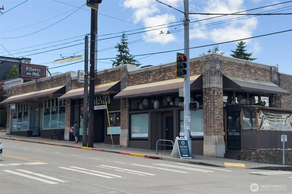 2309 10th Avenue E Seattle WA 98102