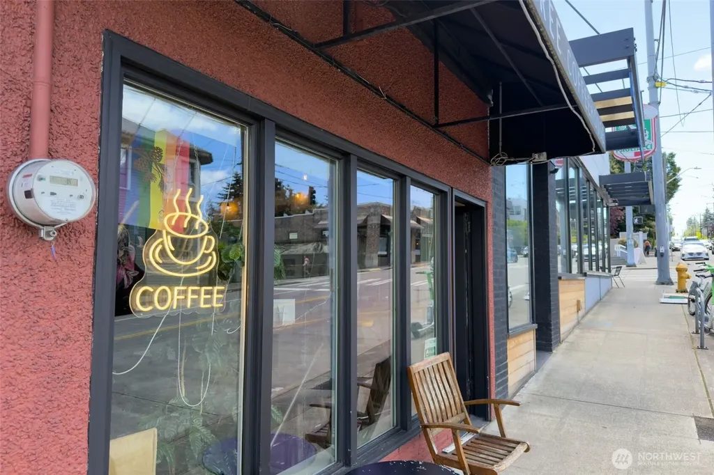 2309 10th Avenue E Seattle WA 98102