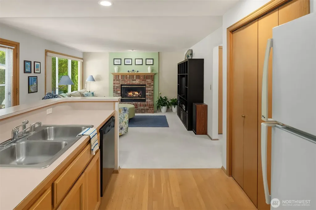 4256 255th Place SE Sammamish WA 98029