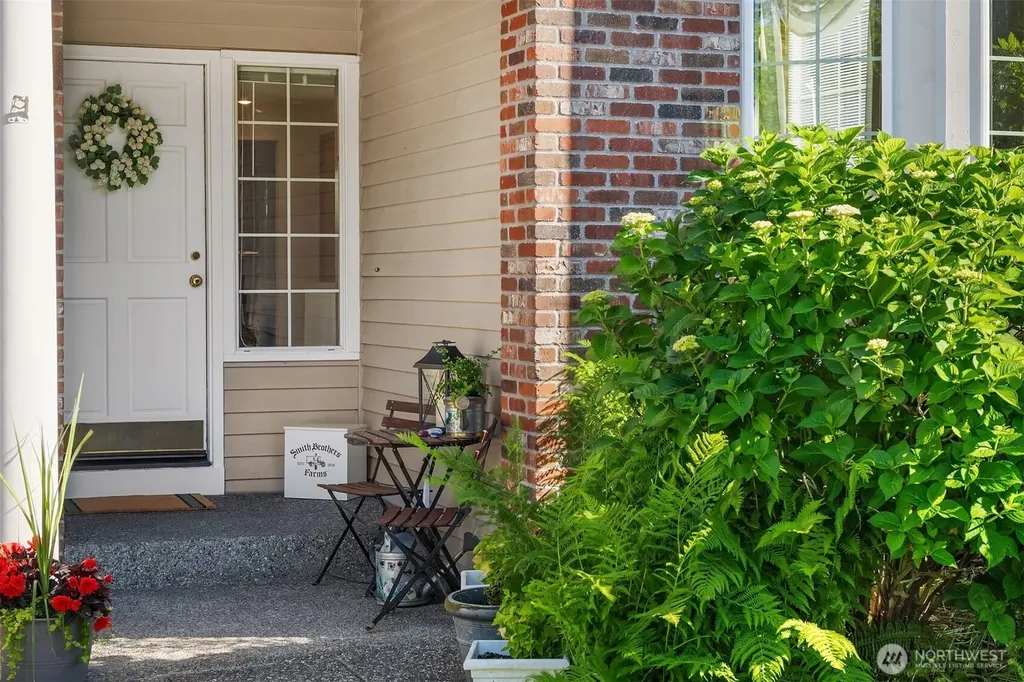 4256 255th Place SE Sammamish WA 98029