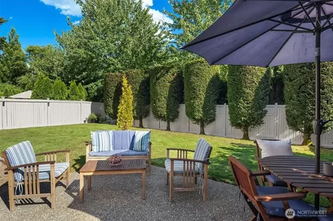 4256 255th Place SE Sammamish WA 98029