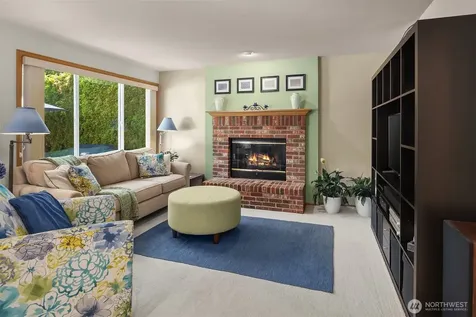 4256 255th Place SE Sammamish WA 98029