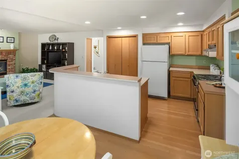 4256 255th Place SE Sammamish WA 98029