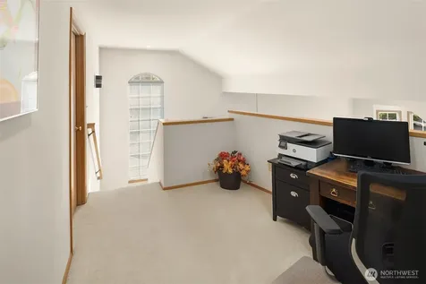 4256 255th Place SE Sammamish WA 98029