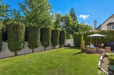 4256 255th Place SE Sammamish WA 98029