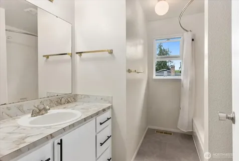 11919 33rd Drive SE Everett WA 98208