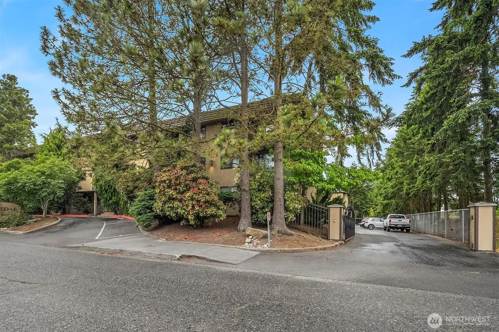 750 N 143rd Street Seattle WA 98133