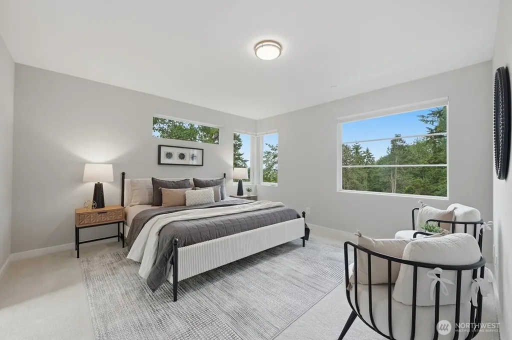 19535 53rd Avenue NE Lake Forest Park WA 98155