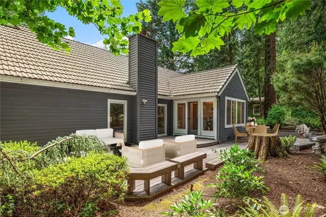 2231 Sahalee Drive E Sammamish WA 98074