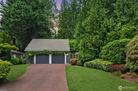 2231 Sahalee Drive E Sammamish WA 98074