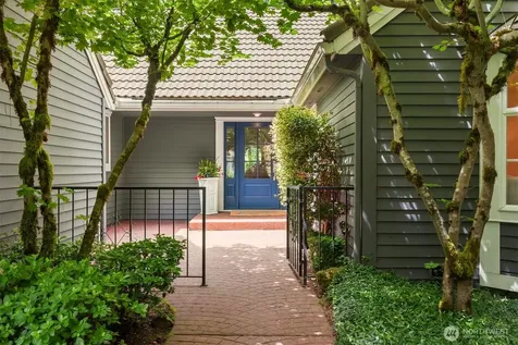 2231 Sahalee Drive E Sammamish WA 98074