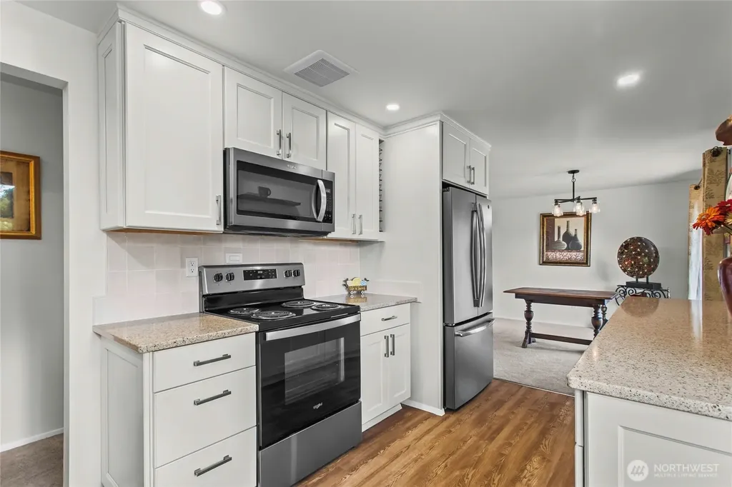 29718 3rd Avenue S Federal Way WA 98003
