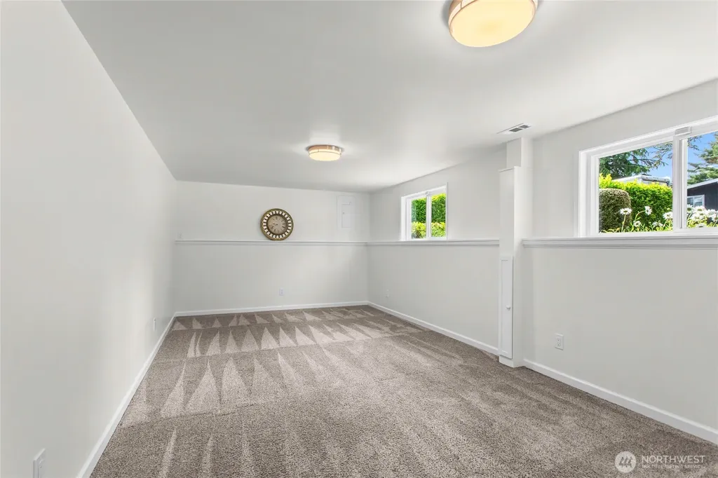 29718 3rd Avenue S Federal Way WA 98003