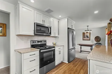 29718 3rd Avenue S Federal Way WA 98003