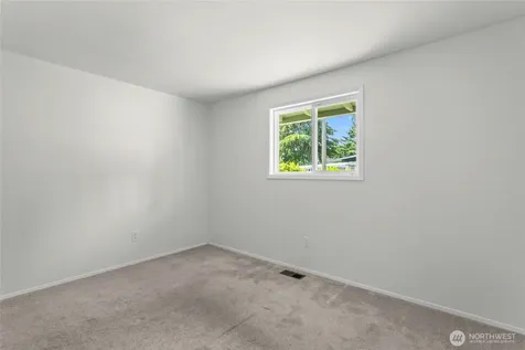 29718 3rd Avenue S Federal Way WA 98003