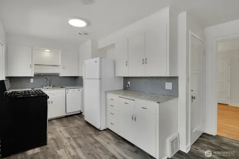 9118 Linden Avenue N Seattle WA 98103