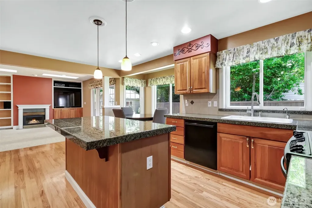 28307 143rd Avenue SE Kent WA 98042