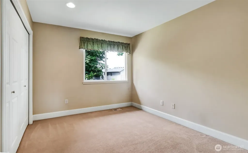 28307 143rd Avenue SE Kent WA 98042