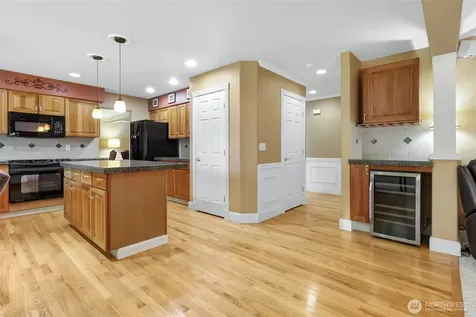 28307 143rd Avenue SE Kent WA 98042