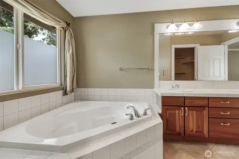 28307 143rd Avenue SE Kent WA 98042