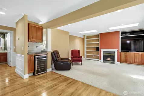 28307 143rd Avenue SE Kent WA 98042