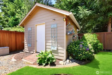 28307 143rd Avenue SE Kent WA 98042