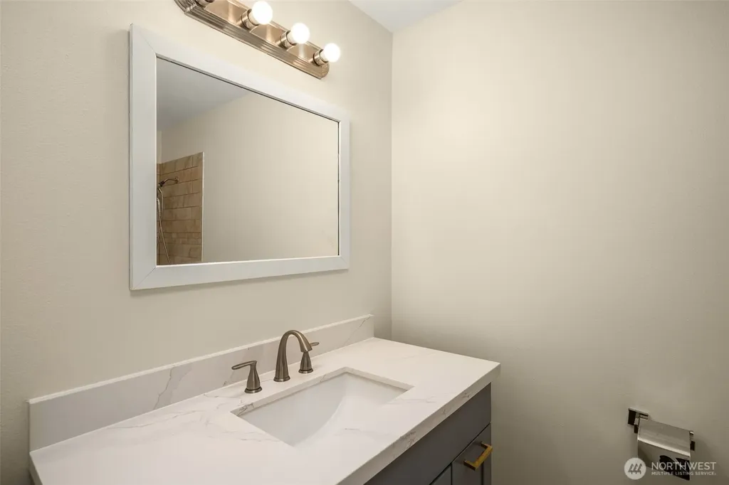 16204 Main Street Bellevue WA 98008