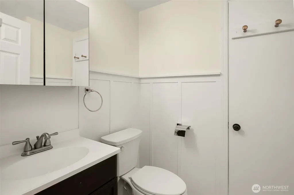 16204 Main Street Bellevue WA 98008