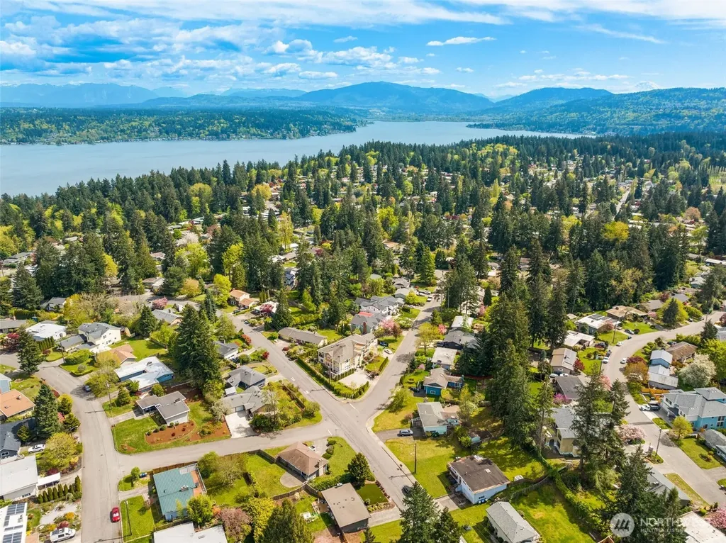 16204 Main Street Bellevue WA 98008