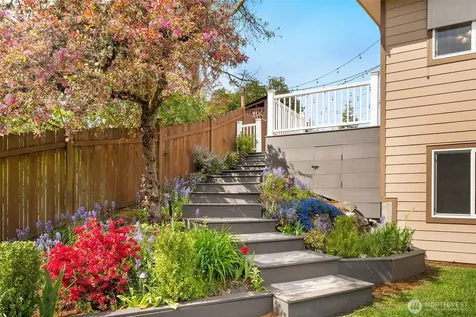 16204 Main Street Bellevue WA 98008