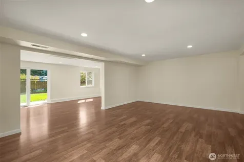 16204 Main Street Bellevue WA 98008