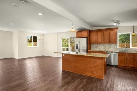 16204 Main Street Bellevue WA 98008