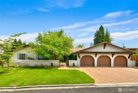 101 Gilbert Drive Yakima WA 98902