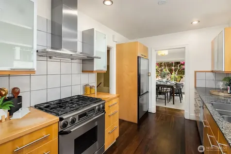 2522 31st Avenue S Seattle WA 98144