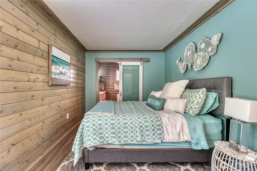 4430 Sunset Beach Road W University Place WA 98466