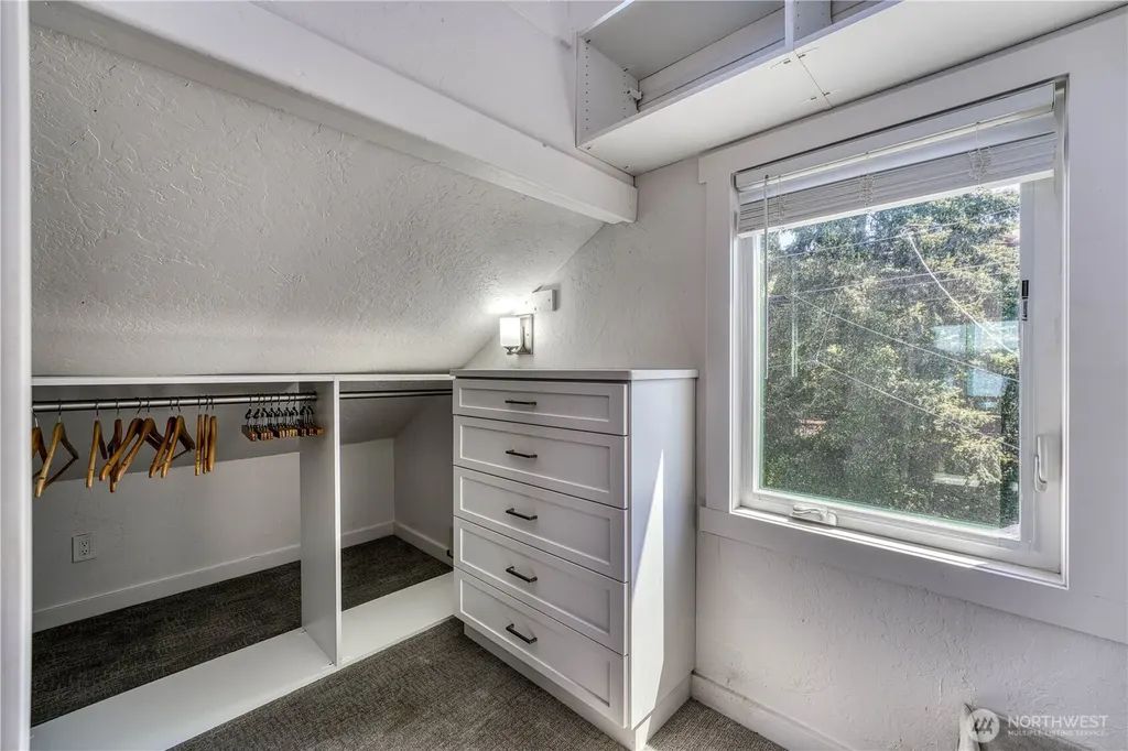 4430 Sunset Beach Road W University Place WA 98466
