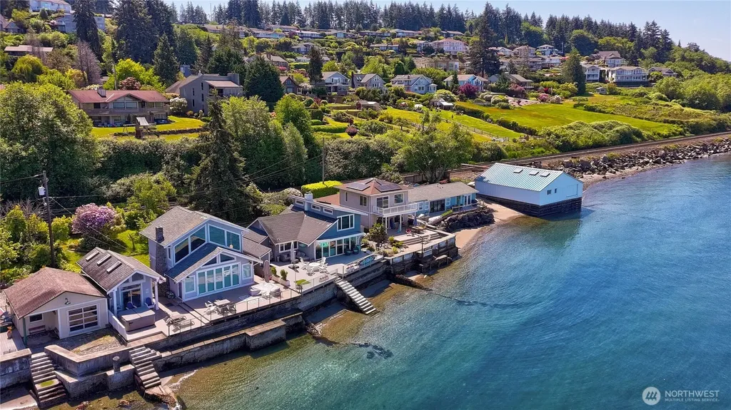 4430 Sunset Beach Road W University Place WA 98466