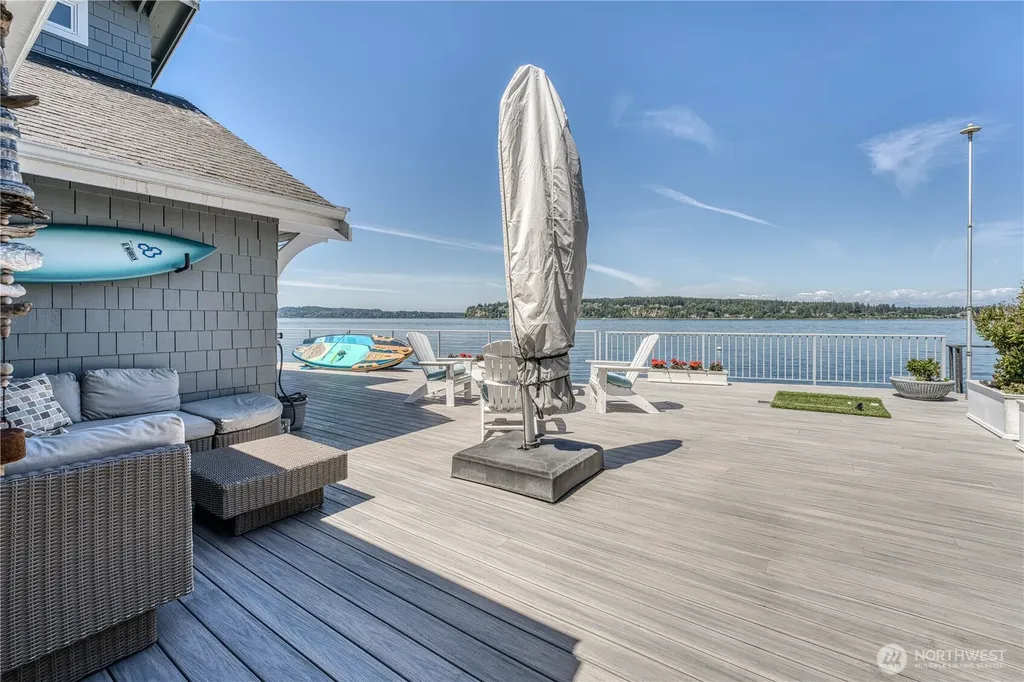 4430 Sunset Beach Road W University Place WA 98466