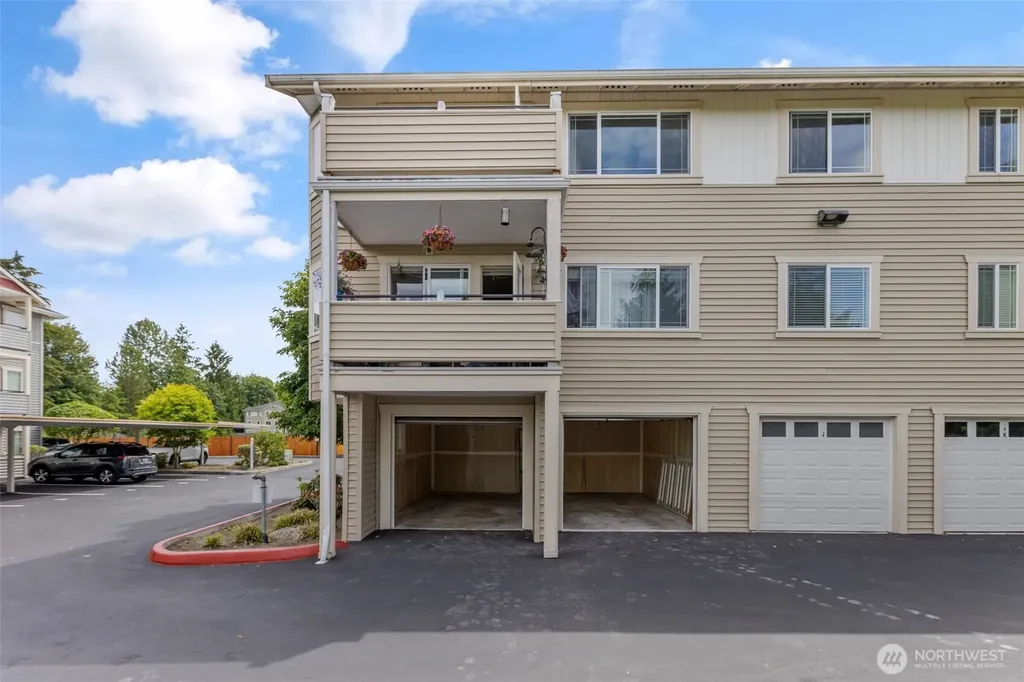 13203 97th Avenue E Puyallup WA 98373