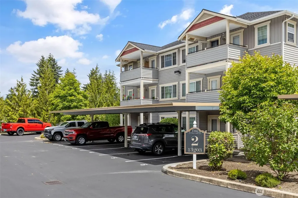 13203 97th Avenue E Puyallup WA 98373