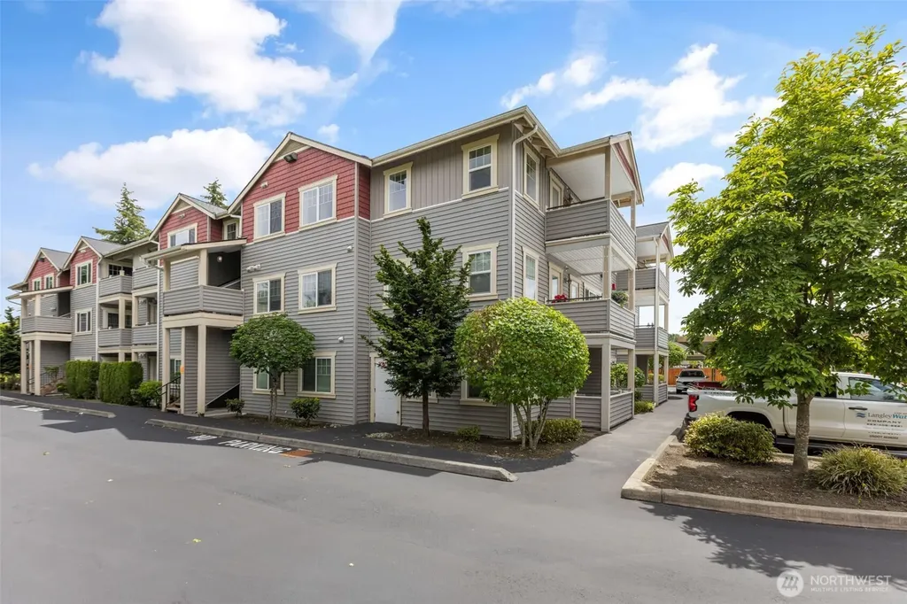 13203 97th Avenue E Puyallup WA 98373