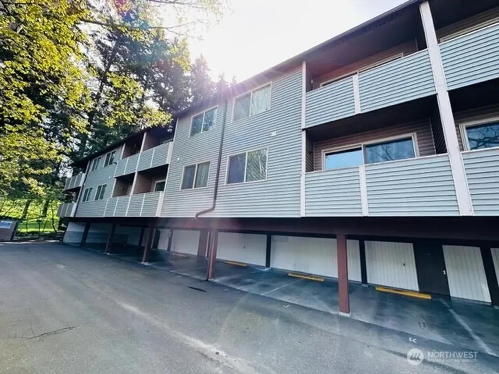 5631 Highway Place Everett WA 98203